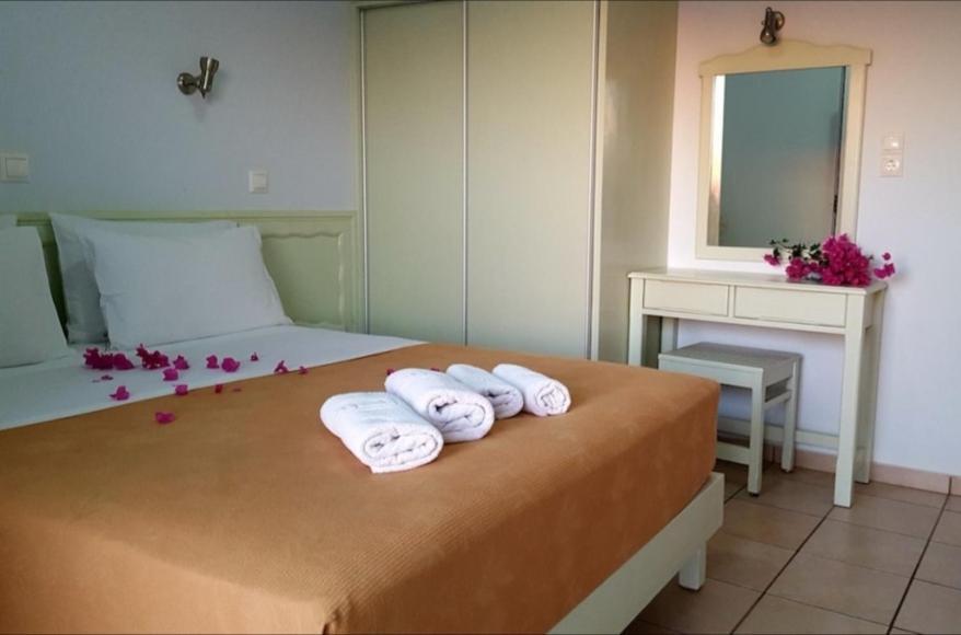 Bonos Apartments Stoupa Luaran gambar