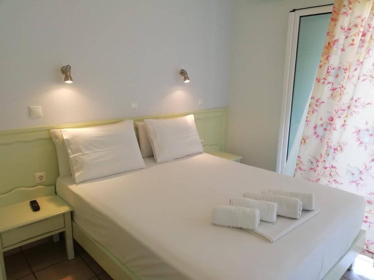 Bonos Apartments Stoupa Luaran gambar