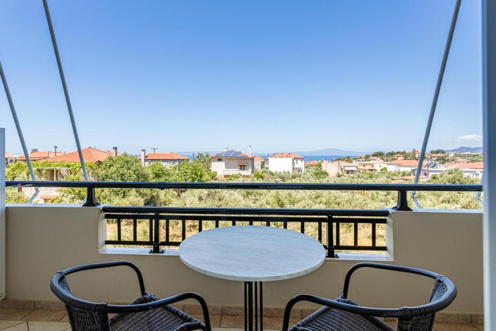 Bonos Apartments Stoupa Luaran gambar